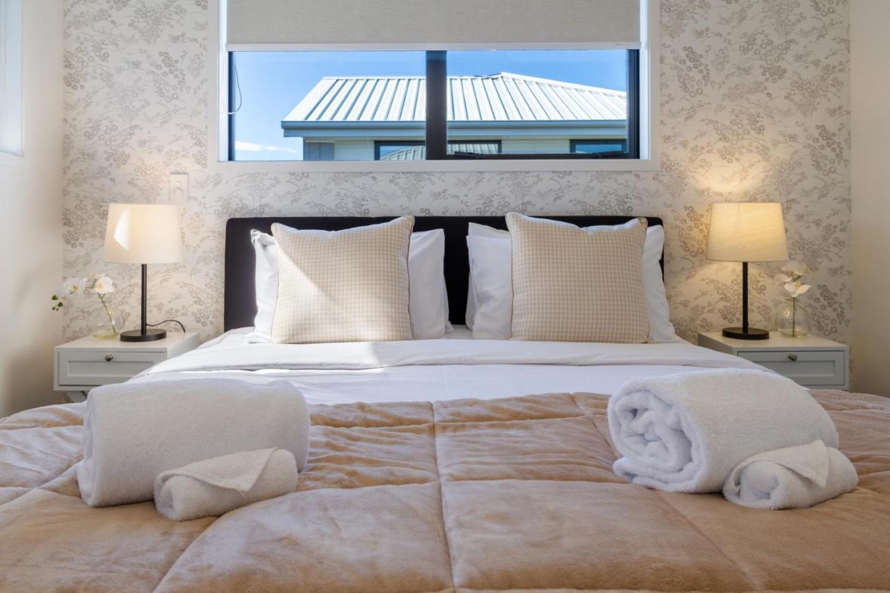Beachside Bliss: 1 Bed 1 Bath Christchurch Bagian luar foto
